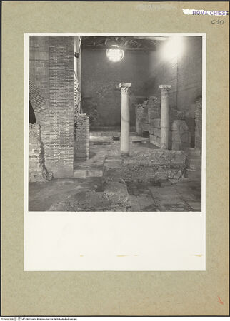 Vorderseite von Hutzel, Max [https://www.deutsche-digitale-bibliothek.de/content/lizenzen/rv-ez/] Sant'Alessandro - Blick vom Chor in das linke Langhaus, bh154661_recto. Foto: Hutzel, Max.