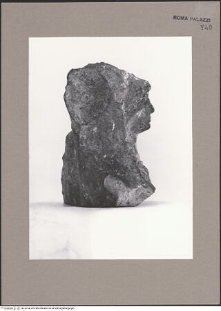 Vorderseite von Bibliotheca Hertziana [https://www.deutsche-digitale-bibliothek.de/content/lizenzen/rv-fz/] Minerva - Schrägansicht von rechts, bh156184_recto. Foto.