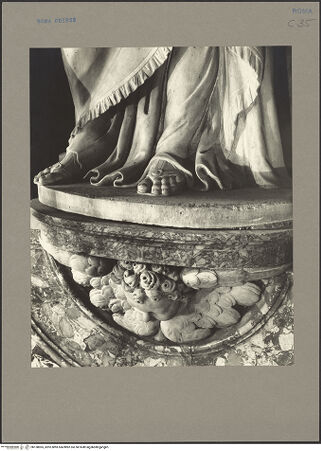 Vorderseite von Getty Research Institute? [https://www.deutsche-digitale-bibliothek.de/content/lizenzen/rv-ez/] Die heilige Agnes - Füße, bh158965_recto. Foto.