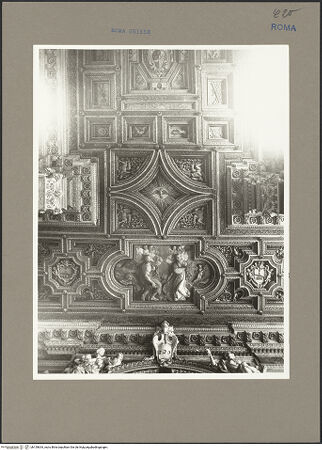 Vorderseite von unbekannt [https://www.deutsche-digitale-bibliothek.de/content/lizenzen/rv-ez/] Kassettendecke mit dem heiligen Hieronymus und dem heiligen Filippo Neri - Detail: Feld mit Hl. Hieronymus und Hl. Filippo Neri & Hl. Geist-Taube, bh159634_recto. Foto (digital): Hutzel, Max.