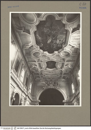 Vorderseite von Hutzel, Max [https://www.deutsche-digitale-bibliothek.de/content/lizenzen/rv-ez/] Sant'Anastasia al Palatino - Decke und Obergaden, Detail (Richtung Chor), bh159871_recto. Foto: Hutzel, Max.