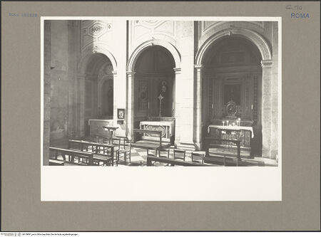 Vorderseite von Hutzel, Max [https://www.deutsche-digitale-bibliothek.de/content/lizenzen/rv-fz/] San Giacomo degli Spagnoli - Blick in die drei Kapellen rechts vom Chor, bh159891_recto. Foto: Hutzel, Max.