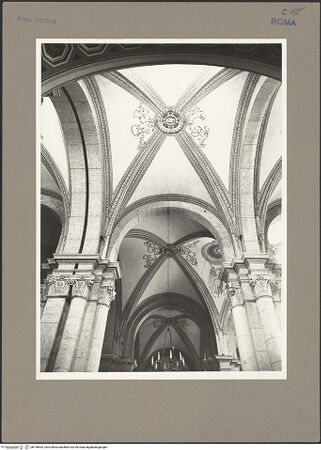 Vorderseite von Hutzel, Max [https://www.deutsche-digitale-bibliothek.de/content/lizenzen/rv-fz/] San Giacomo degli Spagnoli - Detail: Gewölbe, bh159894_recto. Foto: Hutzel, Max.