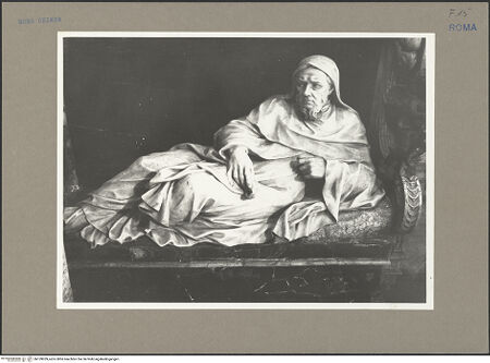 Vorderseite von unbekannt [https://www.deutsche-digitale-bibliothek.de/content/lizenzen/rv-ez/] KapellenaussstattungGrabmonument von Giovanni Spada - Liegefigur, bh159959_recto. Foto: Hutzel, Max.