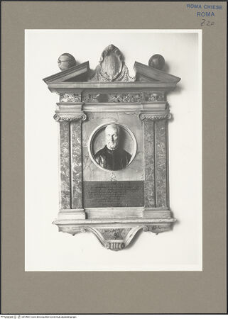 Vorderseite von Hutzel, Max [https://www.deutsche-digitale-bibliothek.de/content/lizenzen/rv-fz/] Grabmal des Pedro Chacón - Gesamtansicht, bh159997_recto. Foto: Hutzel, Max.