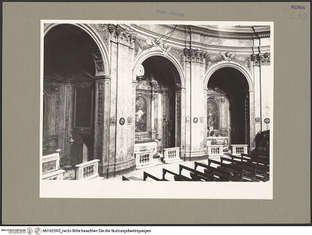 Vorderseite von unbekannt [https://www.deutsche-digitale-bibliothek.de/content/lizenzen/rv-ez/] Santissima Trinità degli SpagnoliHauptraum - Östliche Kapellen, bh162392_recto. Foto: Hutzel, Max.