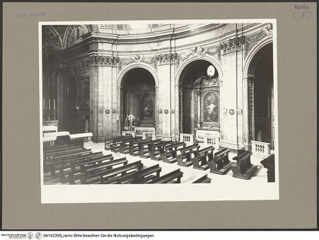 Vorderseite von unbekannt [https://www.deutsche-digitale-bibliothek.de/content/lizenzen/rv-ez/] Santissima Trinità degli SpagnoliHauptraum - Westliche Kapellen, bh162393_recto. Foto: Hutzel, Max.