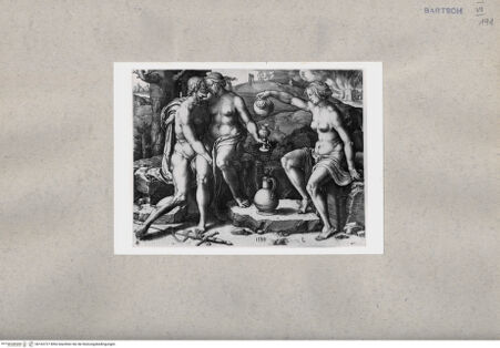 Vorderseite von  [http://creativecommons.org/publicdomain/mark/1.0/] ... - , bh163727. Foto.