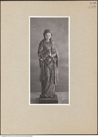 Vorderseite von Sopr. BAS NA [https://www.deutsche-digitale-bibliothek.de/content/lizenzen/rv-ez/] Maria betet - Frontalansicht, bh164062_recto. Foto.