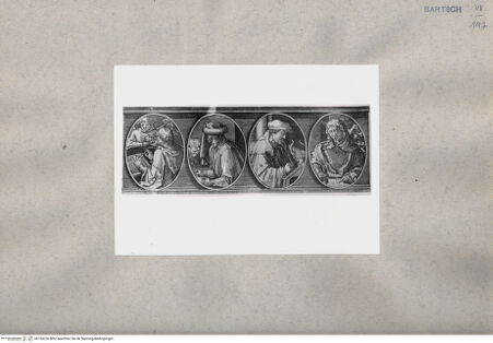 Vorderseite von  [http://creativecommons.org/publicdomain/mark/1.0/] ... - , bh164226. Foto.