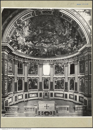 Vorderseite von ICCD [https://www.deutsche-digitale-bibliothek.de/content/lizenzen/rv-ez/] Santi Quattro CoronatiInneresCappella Maggiore - Innenansicht des Chors, bh167221_recto. Foto.