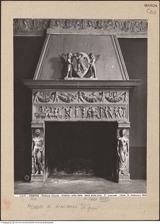 Vorderseite von Alinari [https://www.deutsche-digitale-bibliothek.de/content/lizenzen/rv-ez/] Kamin - Gesamtansicht, bh167532_recto. Foto.