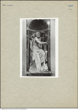 Vorderseite von ICCD [https://www.deutsche-digitale-bibliothek.de/content/lizenzen/rv-ez/] Elias - Gesamtansicht mit Nische, bh170023_recto. Foto.