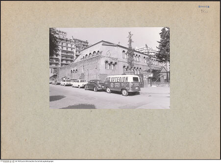 Vorderseite von Brenk [https://rightsstatements.org/page/CNE/1.0/] Panagia Acheiropoiitos - Außenansicht, über Eck, bh170635_recto. Foto.