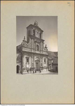 Vorderseite von Leone, G. (Ragusa) [https://www.deutsche-digitale-bibliothek.de/content/lizenzen/rv-ez/] Chiesa MadreWestfassade - Seitenansicht, bh171603_recto. Foto: Leone, G..