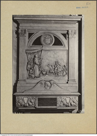 Vorderseite von ICCD (GFN) [https://www.deutsche-digitale-bibliothek.de/content/lizenzen/rv-ez/] Grabmal von Marchesa Edith Dusmet OliverRelief: Erzbischof Giuseppe Benedetto Dusmet trägt das Velum der heiligen Agatha in einer Prozession - , bh173302_recto. Foto.