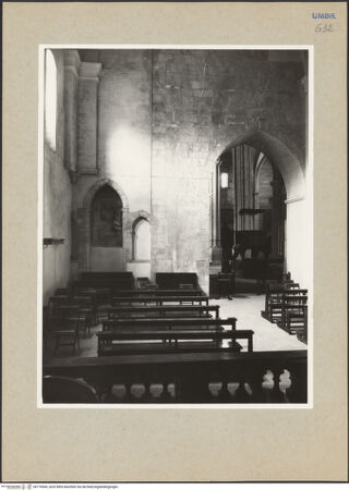 Vorderseite von Getty Research Institute? [https://www.deutsche-digitale-bibliothek.de/content/lizenzen/rv-ez/] San FortunatoCappella Gregoriana - Blick Richtung Nordwand, bh176964_recto. Foto: Hutzel, Max.