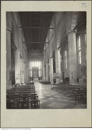 Vorderseite von Böhm [https://www.deutsche-digitale-bibliothek.de/content/lizenzen/rv-ez/] San Nicolò - Innenansicht von Westen, bh177099_recto. Foto: Böhm, Osvaldo.