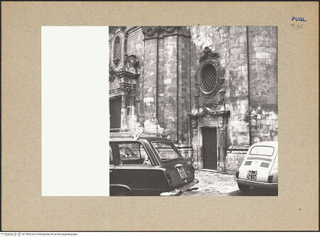 Vorderseite von Bibliotheca Hertziana [https://www.deutsche-digitale-bibliothek.de/content/lizenzen/rv-fz/] Santa Maria la Greca - Fassade, rechte Achse, Teilansicht, bh179635_recto. Foto: Lehmann-Brockhaus, Otto.