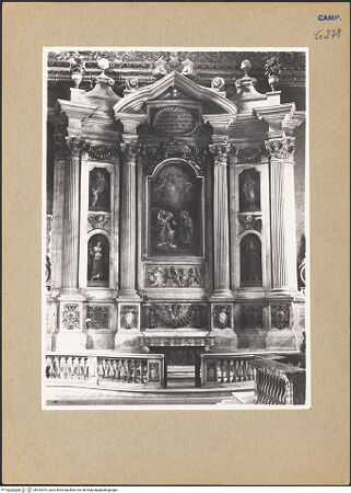 Vorderseite von Sopr. BAS NA [https://www.deutsche-digitale-bibliothek.de/content/lizenzen/rv-ez/] Cappella Filomarino (dell'Annunziata) - Gesamtansicht, bh182519_recto. Foto.