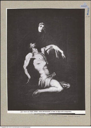 Vorderseite von Alinari [https://www.deutsche-digitale-bibliothek.de/content/lizenzen/rv-ez/] Pietà (Vesperbild) - Gesamtansicht, bh184137_recto. Foto.