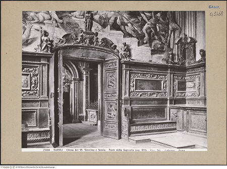 Vorderseite von Alinari [https://www.deutsche-digitale-bibliothek.de/content/lizenzen/rv-ez/] Monastero dei Santi Severino e SossioSanti Severino e Sossio - Teilansicht nach dem Portal, bh184244_recto. Foto.