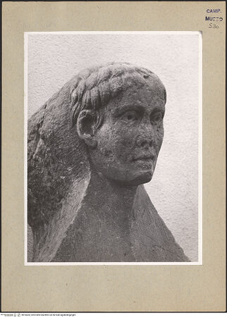 Vorderseite von Hutzel, Max [https://www.deutsche-digitale-bibliothek.de/content/lizenzen/rv-ez/] Herme mit männlichem Kopf - Seitenansicht von links, bh184282_recto. Foto: Hutzel, Max.