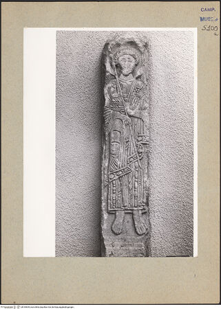 Vorderseite von Hutzel, Max [https://www.deutsche-digitale-bibliothek.de/content/lizenzen/rv-ez/] Erzengel - Gesamtansicht, bh184649_recto. Foto: Hutzel, Max.