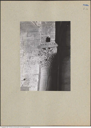 Vorderseite von ICCD [https://www.deutsche-digitale-bibliothek.de/content/lizenzen/rv-ez/] Kapitelle der Seitenschiffe - Kapitell, bh184938_recto. Foto.