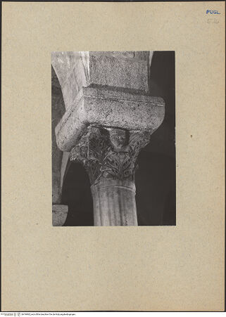 Vorderseite von ICCD [https://www.deutsche-digitale-bibliothek.de/content/lizenzen/rv-ez/] Kapitelle der Cripta di San Nicola - Kapitell, bh184962_recto. Foto.