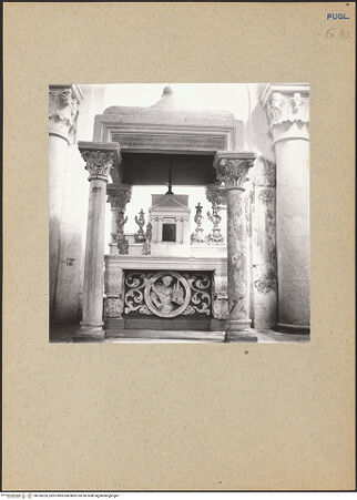 Vorderseite von Sopr. Gall. Bari [https://www.deutsche-digitale-bibliothek.de/content/lizenzen/rv-ez/] Ziborium des Taphouros - Gesamtansicht, bh185220_recto. Foto.