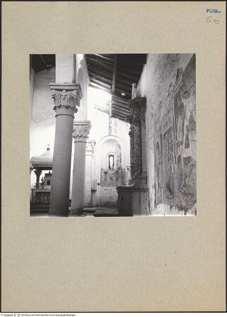 Vorderseite von Sopr. Gall. Bari [https://www.deutsche-digitale-bibliothek.de/content/lizenzen/rv-ez/] Abbazia di Santa Maria di CerrateSüdseitenschiff - Teilansicht, bh185222_recto. Foto.