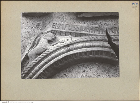 Vorderseite von Schwedhelm, Sabine [https://www.deutsche-digitale-bibliothek.de/content/lizenzen/rv-ez/] Fragment des Ziboriums der alten Kirche Santa Maria - Detail, bh185536_recto. Foto: Schwedhelm, Sabine.