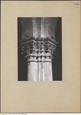 Vorderseite von ICCD [https://www.deutsche-digitale-bibliothek.de/content/lizenzen/rv-ez/] KapitelleKapitell - Seitenansicht, bh185548_recto. Foto.