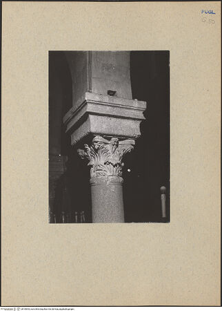 Vorderseite von ICCD [https://www.deutsche-digitale-bibliothek.de/content/lizenzen/rv-ez/] Kapitelle des Innenraums - Seitenansicht, bh185553_recto. Foto.