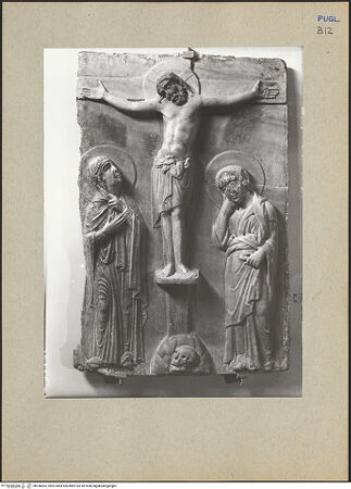 Vorderseite von ICCD [https://www.deutsche-digitale-bibliothek.de/content/lizenzen/rv-ez/] Kreuzigung Christi mit Maria und Johannes dem Evangelisten - Gesamtansicht, bh186062_recto. Foto.