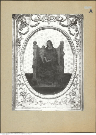 Vorderseite von ICCD [https://www.deutsche-digitale-bibliothek.de/content/lizenzen/rv-ez/] Madonna - Gesamtansicht, bh188151_recto. Foto.