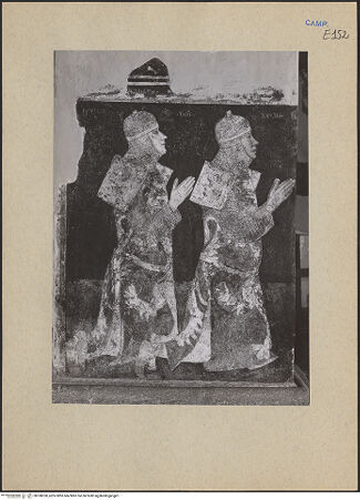 Vorderseite von ICCD [https://www.deutsche-digitale-bibliothek.de/content/lizenzen/rv-ez/] Porträts der Stifter der Familie Minutolo - Porträts der Ritter der Familie Minutolo, bh188330_recto. Foto.