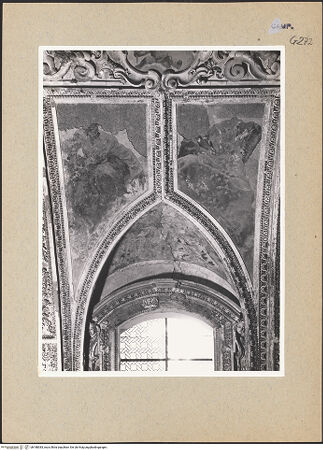 Vorderseite von Sopr. BAS NA [https://www.deutsche-digitale-bibliothek.de/content/lizenzen/rv-ez/] Martyrium und Glorie der Apostel Andreas und Jakobus und Aposteln (oder Propheten)Aposteln oder Propheten - Erster Zwickel, bh188383_recto. Foto.