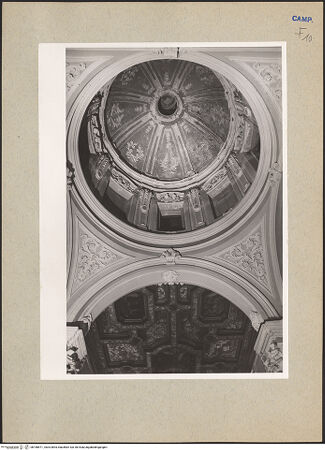 Vorderseite von Hutzel, Max [https://www.deutsche-digitale-bibliothek.de/content/lizenzen/rv-ez/] San Tammaro - Kuppel, bh188571_recto. Foto: Hutzel, Max.