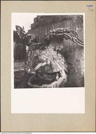 Vorderseite von Hutzel, Max [https://www.deutsche-digitale-bibliothek.de/content/lizenzen/rv-ez/] Obeliskbrunnen - Detail, bh188609_recto. Foto: Hutzel, Max.