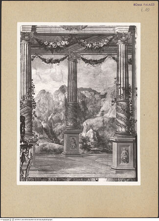 Vorderseite von Bibliotheca Hertziana [https://www.deutsche-digitale-bibliothek.de/content/lizenzen/rv-fz/] Weite Landschaften hinter illusionistischer Kolonnade mit bekrönender BalustradeWeite Gebirgslandschaft - Ausschnitt der Landschaftsdarstellung, bh189161_recto. Foto: Rigamonti, F..
