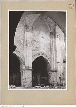 Vorderseite von Sopr. BAS BA [https://www.deutsche-digitale-bibliothek.de/content/lizenzen/rv-ez/] Santa Maria di Casole - Innenansicht, bh189523_recto. Foto.