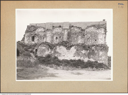 Vorderseite von Sopr. BAS BA [https://www.deutsche-digitale-bibliothek.de/content/lizenzen/rv-ez/] Santa Maria di Casole - Nordseite von Norden, bh189529_recto. Foto.