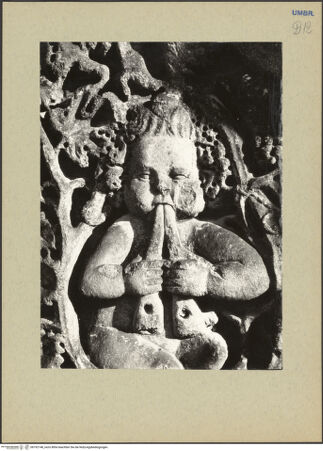 Vorderseite von Tacchini [https://www.deutsche-digitale-bibliothek.de/content/lizenzen/rv-ez/] Musizierende PuttiFlötender Putto - , bh192148_recto. Foto.