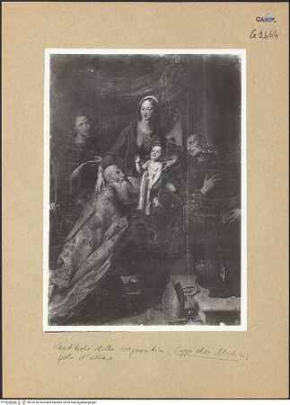 Vorderseite von Sopr. BAS NA [https://www.deutsche-digitale-bibliothek.de/content/lizenzen/rv-ez/] Madonna von den heiligen Benedikt, Maurus und Placidus umgeben - Gesamtansicht, bh194744_recto. Foto.