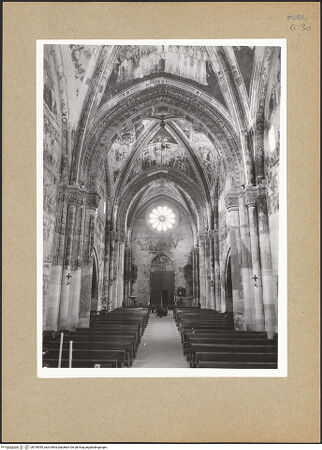 Vorderseite von Sopr. BAS BA [https://www.deutsche-digitale-bibliothek.de/content/lizenzen/rv-ez/] Santa Caterina d'AlessandriaMittelschiff - Ansicht von Osten, bh195095_recto. Foto.