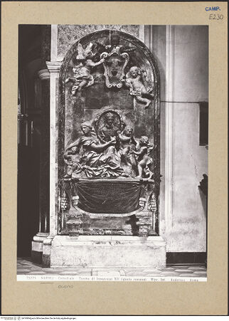 Vorderseite von Alinari [https://www.deutsche-digitale-bibliothek.de/content/lizenzen/rv-ez/] Denkmal des Papstes Innozenz XII (gest. 1700) - Gesamtansicht, bh195894_recto. Foto.