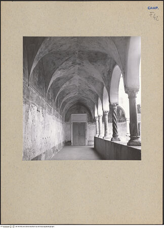 Vorderseite von Bibliotheca Hertziana [https://www.deutsche-digitale-bibliothek.de/content/lizenzen/rv-fz/] Ex convento della Santissima PietàChiostro - Galerie, Innenansicht, bh196788_recto. Foto: Lehmann-Brockhaus, Otto.