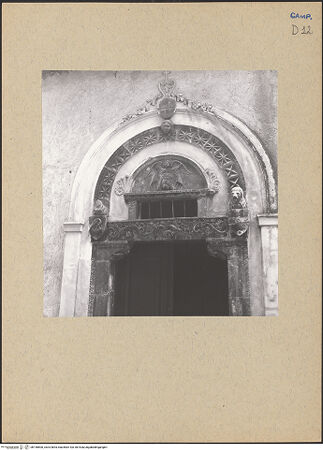 Vorderseite von Bibliotheca Hertziana [https://www.deutsche-digitale-bibliothek.de/content/lizenzen/rv-fz/] Seitenportal - Oberes Teil, bh196800_recto. Foto: Lehmann-Brockhaus, Otto.